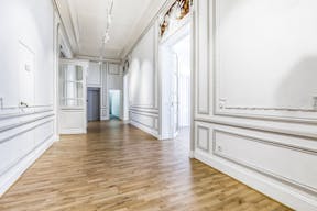 Gorgeous Space near Charles de Gaulle - Image 7