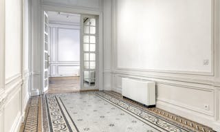 Gorgeous Space near Charles de Gaulle - Image 9