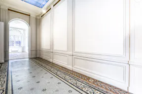 Gorgeous Space near Charles de Gaulle - Image 10