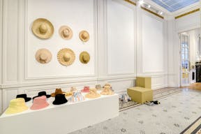 Gorgeous Space near Charles de Gaulle - Image 11