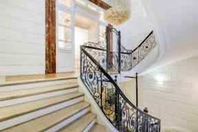 Gorgeous Space near Charles de Gaulle - Image 17