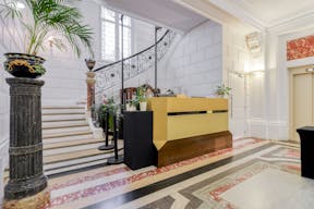 Gorgeous Space near Charles de Gaulle - Image 18