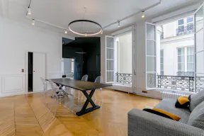 Gorgeous Place Vendôme Apartment - Image 10