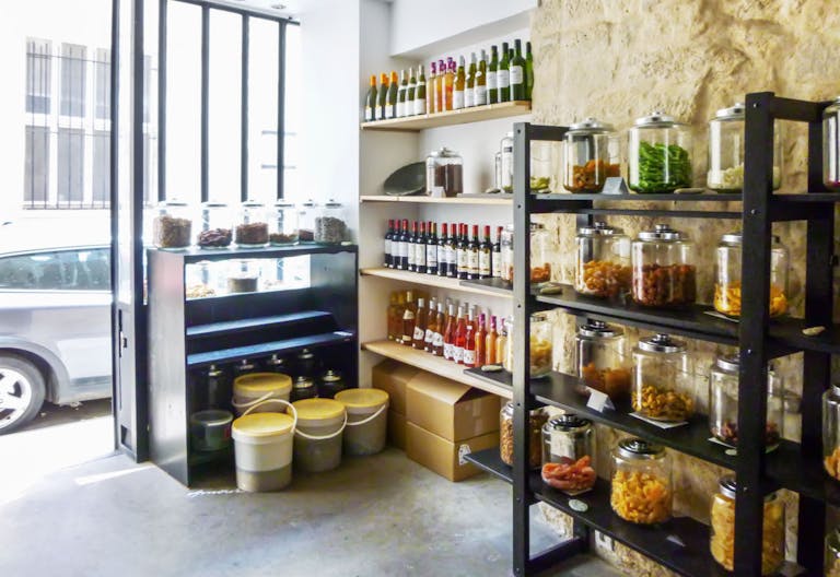 Tasteful Boutique in Le Marais - Image 2