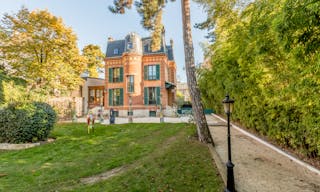 Sublime Apartment in the parisian suburb - Image 9