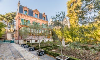 Sublime Apartment in the parisian suburb - Image 10