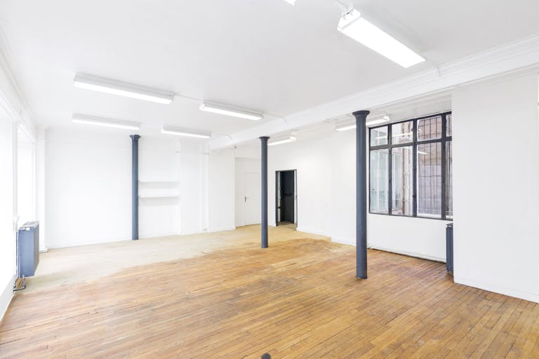 Showroom Near Arts et Métiers - Image 1