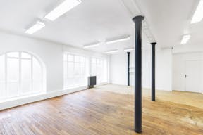 Showroom Near Arts et Métiers - Image 2