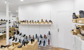 Elegant Boutique near Opera - Image 1