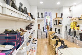 Elegant Boutique near Opera - Image 8