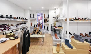 Elegant Boutique near Opera - Image 10