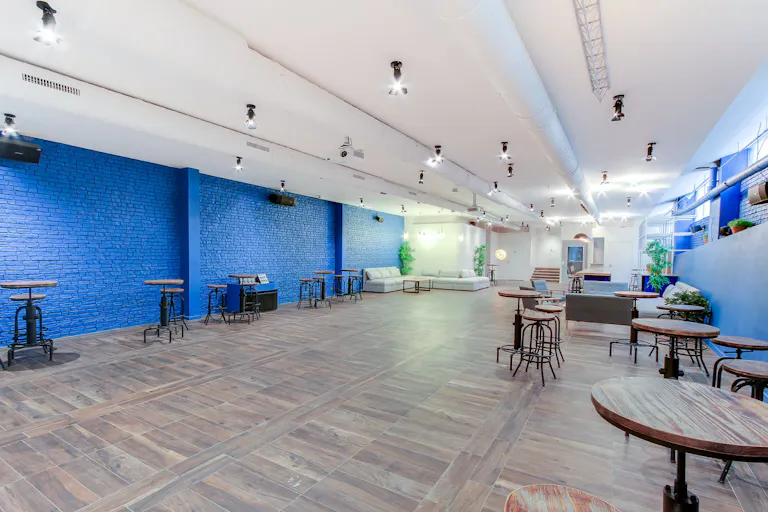 Sophisticated Space near République - Image 2