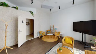 Sophisticated Space near République - Image 5