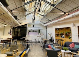 Sophisticated Space near République - Image 12