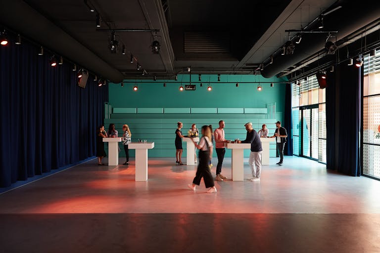 Amazing Space in East - Image 2