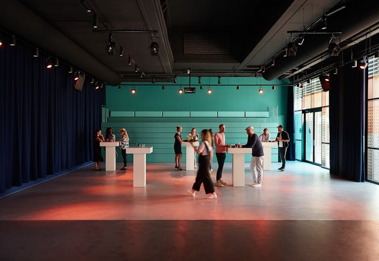 Amazing Space in East - Image 2