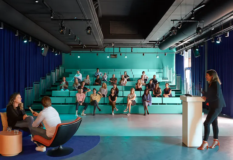 Amazing Space in East - Image 4