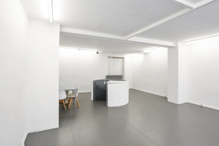 White Box Space in Le Marais - Image 3
