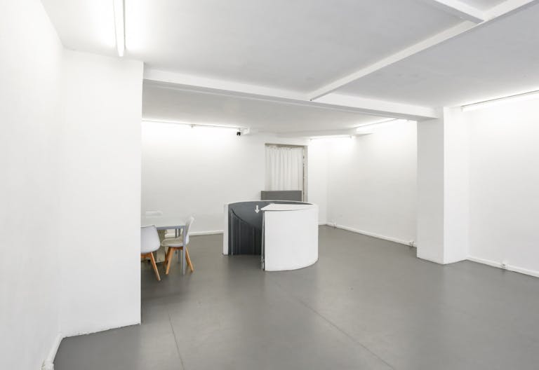 White Box Space in Le Marais - Image 3