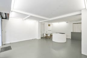 White Box Space in Le Marais - Image 5