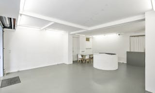 White Box Space in Le Marais - Image 5
