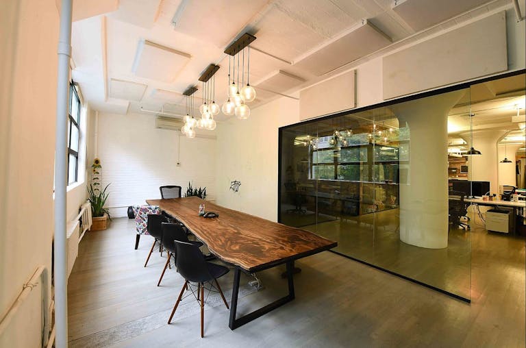 Modern Creative Space Available - Image 0