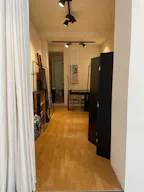 Boutique pop-up lumineuse avec une vitrine exceptionnelle au cœur du Marais - Image 6