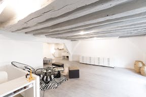 Art Gallery near Saint-Germain-des-Prés - Image 3