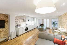 Sublime Space in Le Marais - Image 7