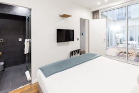 Sublime Space in Le Marais - Image 14