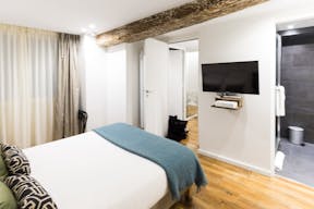 Sublime Space in Le Marais - Image 16