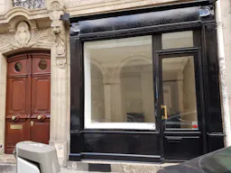 Classic Boutique in the Chic 6th District - Image 0