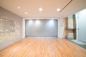 Luxury City Pop Up Boutique - Image 2