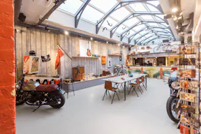 One-of-a-kind space near Malesherbes - Image 6