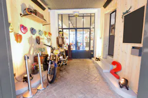 One-of-a-kind space near Malesherbes - Image 16