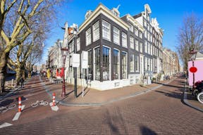 Beautiful Venue On The Canals - Image 8