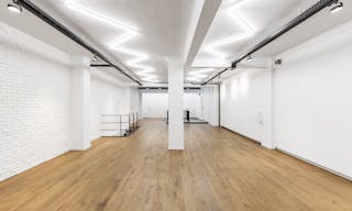 Unique Space near Palais Royal - Image 2