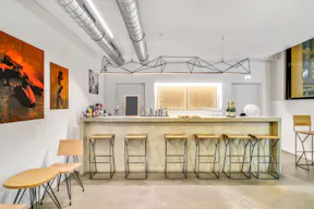 An arty club in the heart of Paris - Image 5