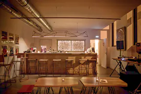 An arty club in the heart of Paris - Image 8