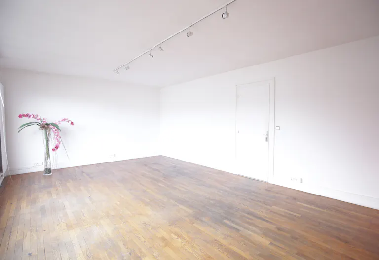 Elegant Unique Space near Avenue Hoche - Image 2