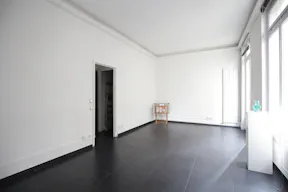 Elegant Unique Space near Avenue Hoche - Image 8