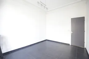 Elegant Unique Space near Avenue Hoche - Image 9