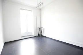 Elegant Unique Space near Avenue Hoche - Image 12