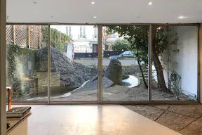 Elegant Unique Space near Avenue Hoche - Image 17