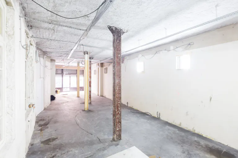 Exceptional Unique Space near Gare du Nord - Image 0