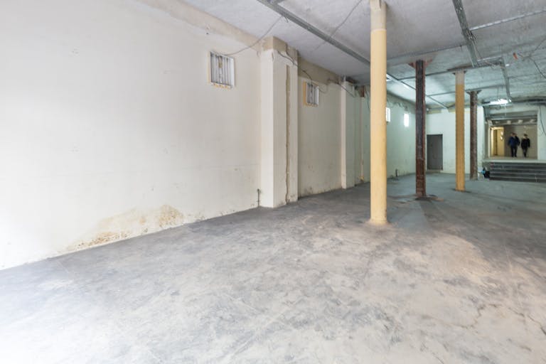 Exceptional Unique Space near Gare du Nord - Image 1