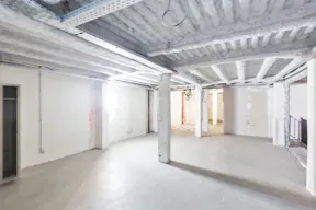 Exceptional Unique Space near Gare du Nord - Image 2