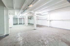 Exceptional Unique Space near Gare du Nord - Image 5