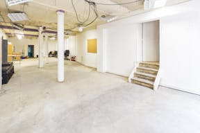 Exceptional Unique Space near Gare du Nord - Image 13