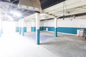 Exceptional Unique Space near Gare du Nord - Image 15